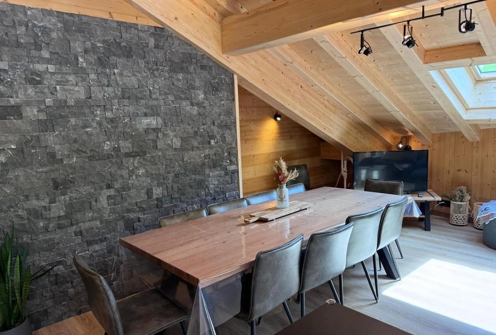 La Rose Des Neiges A Chatel Apartment